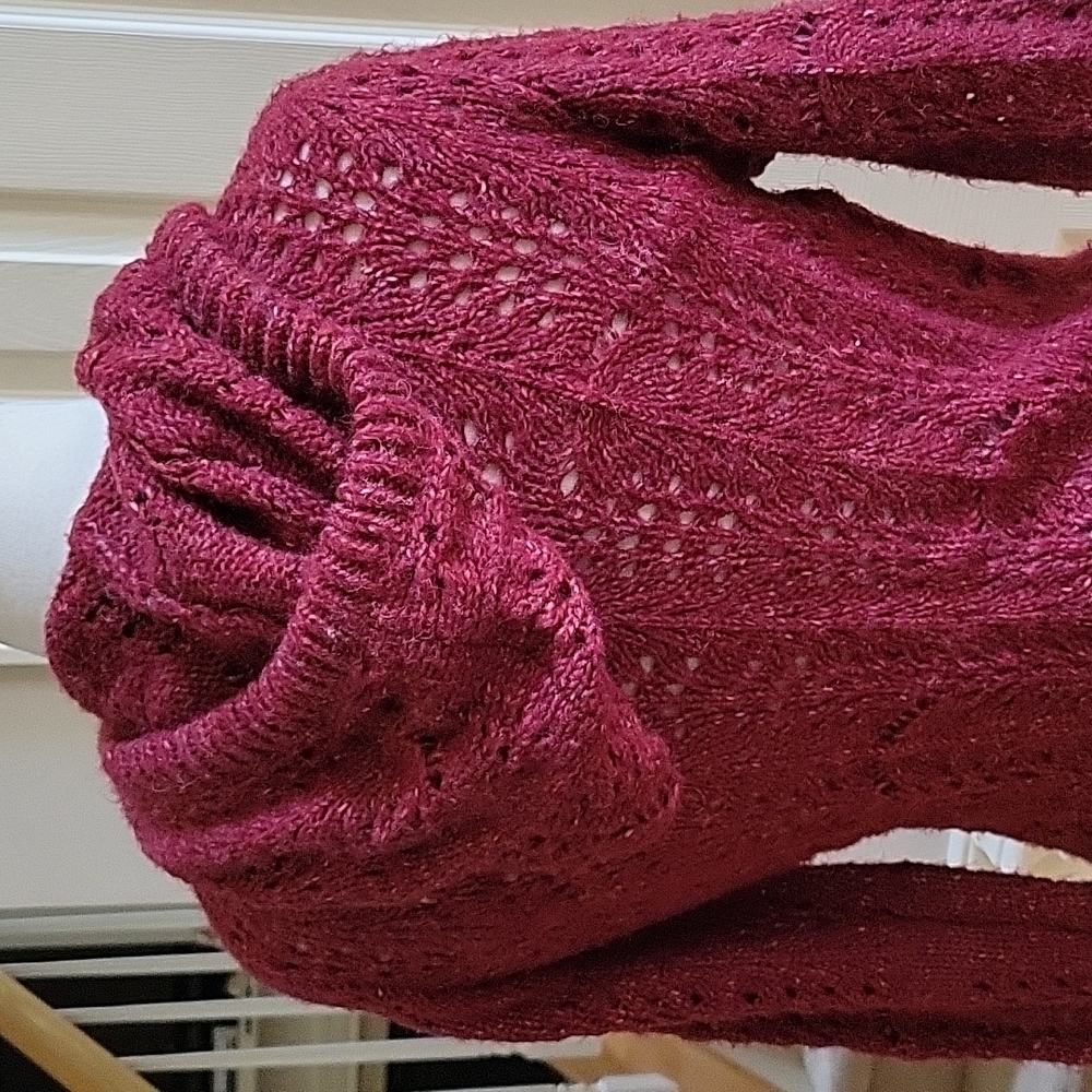 Sweater - Picture 4 of 6